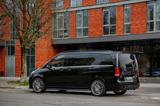 Комфортные условия в Mercedes-Benz V-Class - VIP Транспорт Калининград